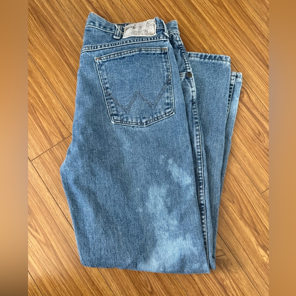 Wrangler Jeans medium to light wash 34x32